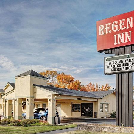 Regency Inn Fayetteville Екстер'єр фото